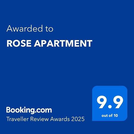 Rose Apartment Piatra Neamţ Exterior foto
